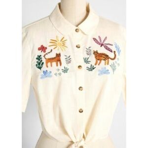 Princess Highway Cropped Tiger Floral Embroidered Button Up 14